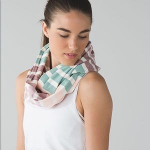 lululemon striped vinyasa scarf